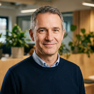 James Mitchell, directeur général chez Lumière Rendença, photographié pour une image de profil